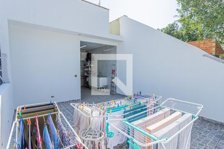 Casa à venda com 223m², 3 quartos e 4 vagasQuintal