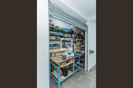 Casa à venda com 223m², 3 quartos e 4 vagasOficina garagem