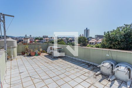 Casa à venda com 223m², 3 quartos e 4 vagasTerraço