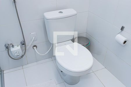 Casa à venda com 223m², 3 quartos e 4 vagasBanheiro suite 2