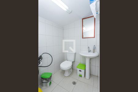 Casa à venda com 223m², 3 quartos e 4 vagasBanheiro de serviço garagem