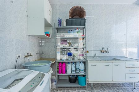 Casa à venda com 223m², 3 quartos e 4 vagasÁrea de Serviço