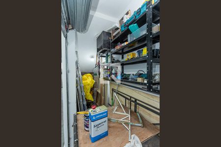 Casa à venda com 223m², 3 quartos e 4 vagasOficina garagem