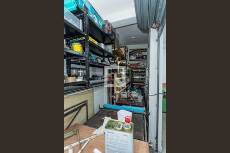 Casa à venda com 223m², 3 quartos e 4 vagasOficina garagem