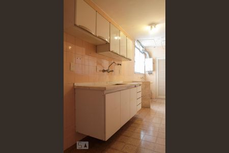 Apartamento à venda com 80m², 2 quartos e 1 vagaCozinha