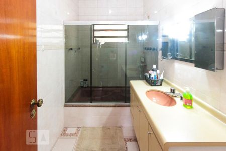 Casa à venda com 304m², 3 quartos e 3 vagasBanheiro da Suite