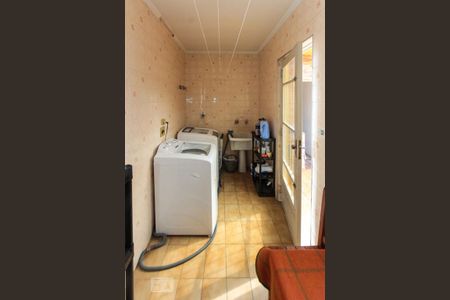 Casa à venda com 304m², 3 quartos e 3 vagasÁrea de Serviço