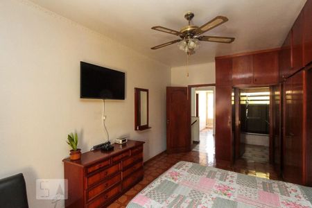 Casa à venda com 304m², 3 quartos e 3 vagasSuite