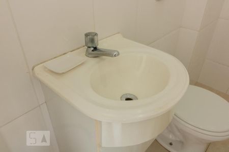 Apartamento à venda com 78m², 2 quartos e 1 vagaBanheiro de Serviço