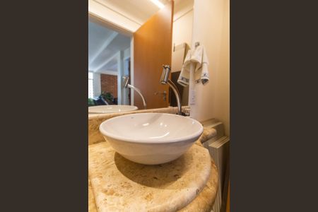 Casa à venda com 247m², 3 quartos e 5 vagasLavabo