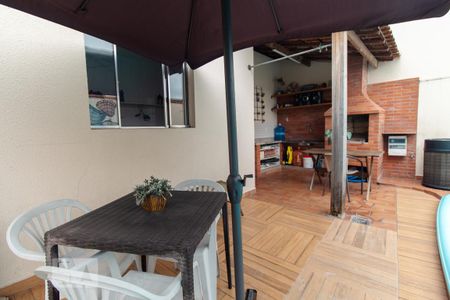 Casa à venda com 247m², 3 quartos e 5 vagasÁrea de lazer