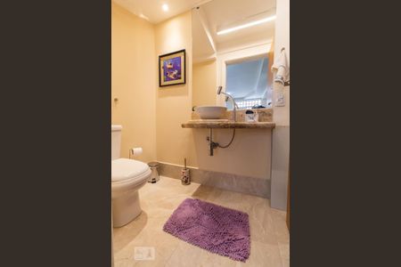 Casa à venda com 247m², 3 quartos e 5 vagasLavabo