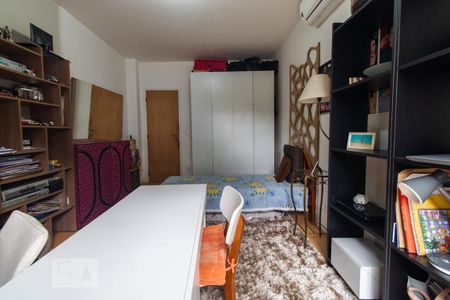 Casa à venda com 247m², 3 quartos e 5 vagasQuarto 3