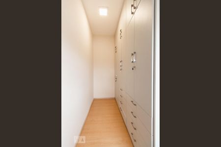 Casa à venda com 247m², 3 quartos e 5 vagasCloset