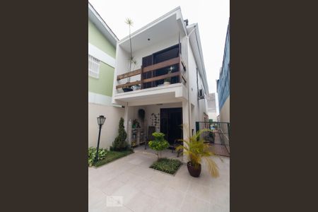 Casa à venda com 247m², 3 quartos e 5 vagasFachada