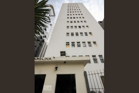 Apartamento para alugar com 32m², 1 quarto e 1 vaga Apartamento para alugar com 32m², 1 quarto e 1 vagaFachada