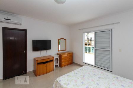 Casa à venda com 250m², 3 quartos e 2 vagas Casa à venda com 250m², 3 quartos e 2 vagasÁrea de Serviço