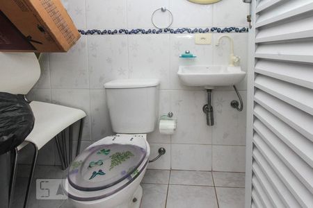 Casa à venda com 250m², 3 quartos e 2 vagas Casa à venda com 250m², 3 quartos e 2 vagasTerraço