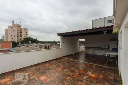Casa à venda com 250m², 3 quartos e 2 vagas Casa à venda com 250m², 3 quartos e 2 vagasTerraço