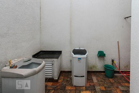 Casa à venda com 250m², 3 quartos e 2 vagas Casa à venda com 250m², 3 quartos e 2 vagasÁrea de Serviço