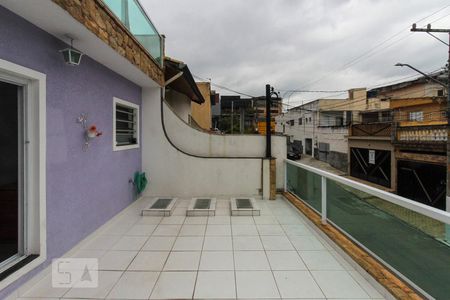 Casa à venda com 250m², 3 quartos e 2 vagas Casa à venda com 250m², 3 quartos e 2 vagasÁrea de Serviço