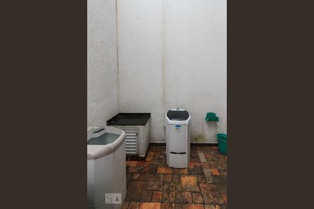 Casa à venda com 250m², 3 quartos e 2 vagas Casa à venda com 250m², 3 quartos e 2 vagasÁrea de Serviço