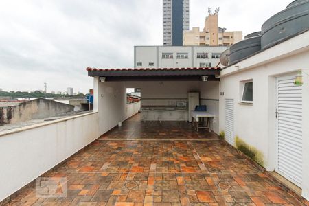 Casa à venda com 250m², 3 quartos e 2 vagas Casa à venda com 250m², 3 quartos e 2 vagasTerraço