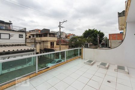 Casa à venda com 250m², 3 quartos e 2 vagas Casa à venda com 250m², 3 quartos e 2 vagasÁrea de Serviço