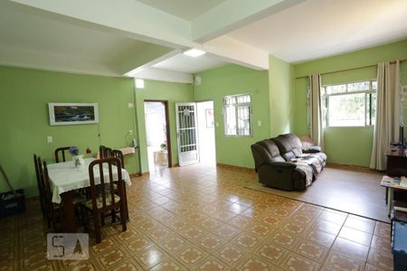 Casa à venda com 3 quartos, 250m² em Vila Buenos Aires, São Paulo