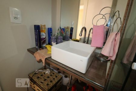 Apartamento para alugar com 65m², 2 quartos e 1 vagaBanheiro