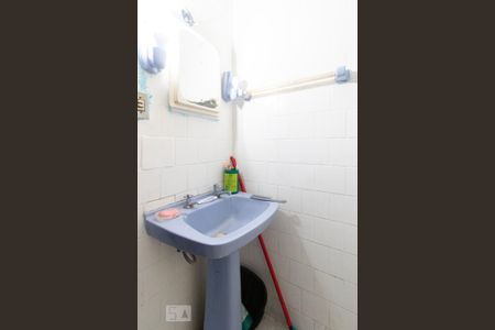 Apartamento para alugar com 93m², 4 quartos e sem vagaBanheiro