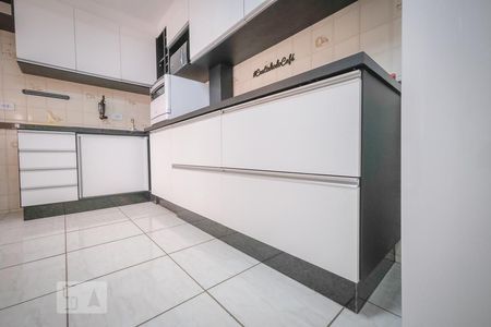 Casa de condomínio para alugar com 75m², 3 quartos e 1 vagaCozinha - Armários