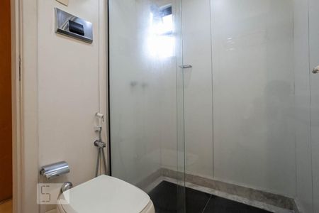 Apartamento para alugar com 42m², 1 quarto e sem vaga Apartamento para alugar com 42m², 1 quarto e sem vagaBanheiro da suíte