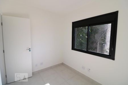 Quarto 2 de apartamento para alugar com 2 quartos, 37m² em Vila Bela, São Paulo
