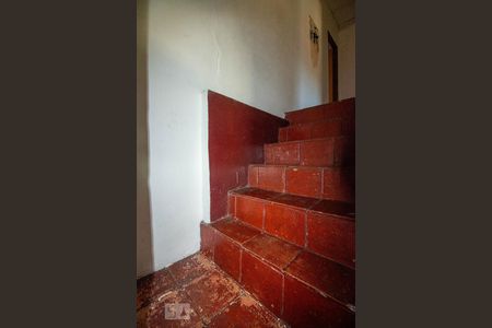 Escada de casa à venda com 3 quartos, 120m² em Sarandi, Porto Alegre
