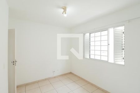 Casa de condomínio à venda com 105m², 2 quartos e 2 vagasSuíte