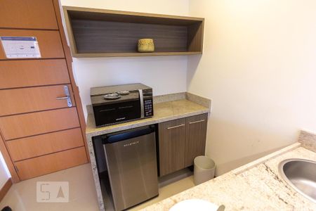 Apartamento para alugar com 36m², 1 quarto e 1 vaga Apartamento para alugar com 36m², 1 quarto e 1 vagaCozinha - Armários