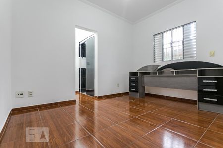 Casa para alugar com 189m², 3 quartos e 3 vagas Casa para alugar com 189m², 3 quartos e 3 vagasQuarto 3 - Suíte
