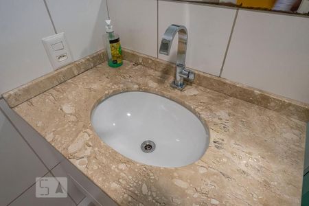 Apartamento à venda com 66m², 2 quartos e 2 vagas Apartamento à venda com 66m², 2 quartos e 2 vagasBanheiro Social