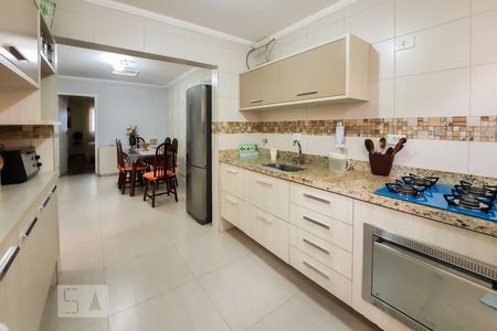 Casa à venda com 164m², 3 quartos e 4 vagas Casa à venda com 164m², 3 quartos e 4 vagasCozinha