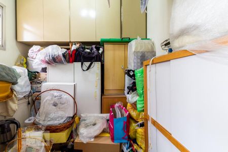 Apartamento à venda com 146m², 3 quartos e 2 vagas Apartamento à venda com 146m², 3 quartos e 2 vagasQuarto de Serviço