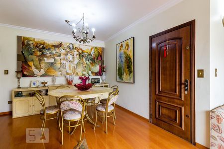 Apartamento à venda com 146m², 3 quartos e 2 vagas Apartamento à venda com 146m², 3 quartos e 2 vagasSala