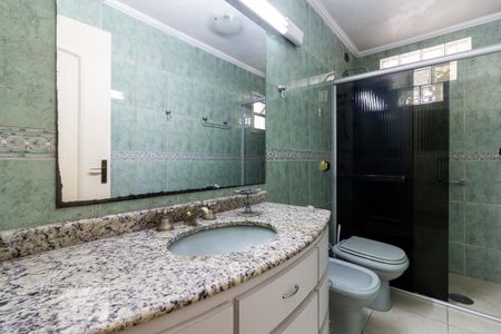 Apartamento à venda com 146m², 3 quartos e 2 vagas Apartamento à venda com 146m², 3 quartos e 2 vagasBanheiro 2