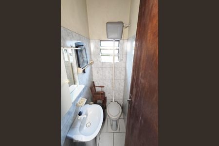 Casa à venda com 287m², 5 quartos e 2 vagasBanheiro 2
