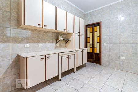 Casa à venda com 90m², 2 quartos e 2 vagas Casa à venda com 90m², 2 quartos e 2 vagasCozinha