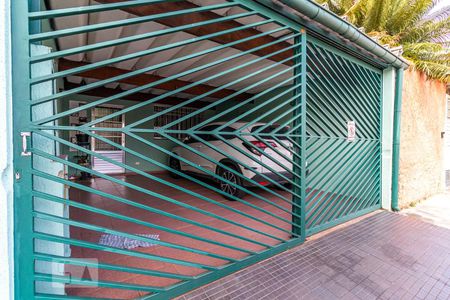 Casa à venda com 90m², 2 quartos e 2 vagas Casa à venda com 90m², 2 quartos e 2 vagasFachada