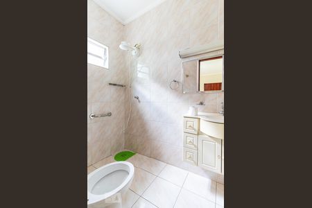 Casa à venda com 90m², 2 quartos e 2 vagas Casa à venda com 90m², 2 quartos e 2 vagasBanheiro da Suíte