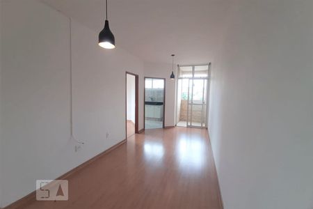 Sala de apartamento para alugar com 3 quartos, 60m² em Jardim Guanabara, Belo Horizonte