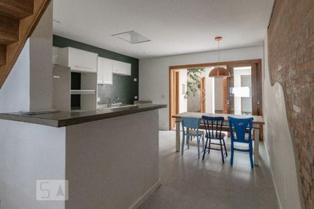 Casa de condomínio para alugar com 110m², 3 quartos e 2 vagas Casa de condomínio para alugar com 110m², 3 quartos e 2 vagasCozinha