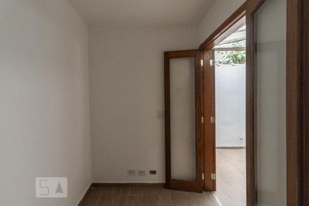 Casa de condomínio para alugar com 110m², 3 quartos e 2 vagas Casa de condomínio para alugar com 110m², 3 quartos e 2 vagasEdícula